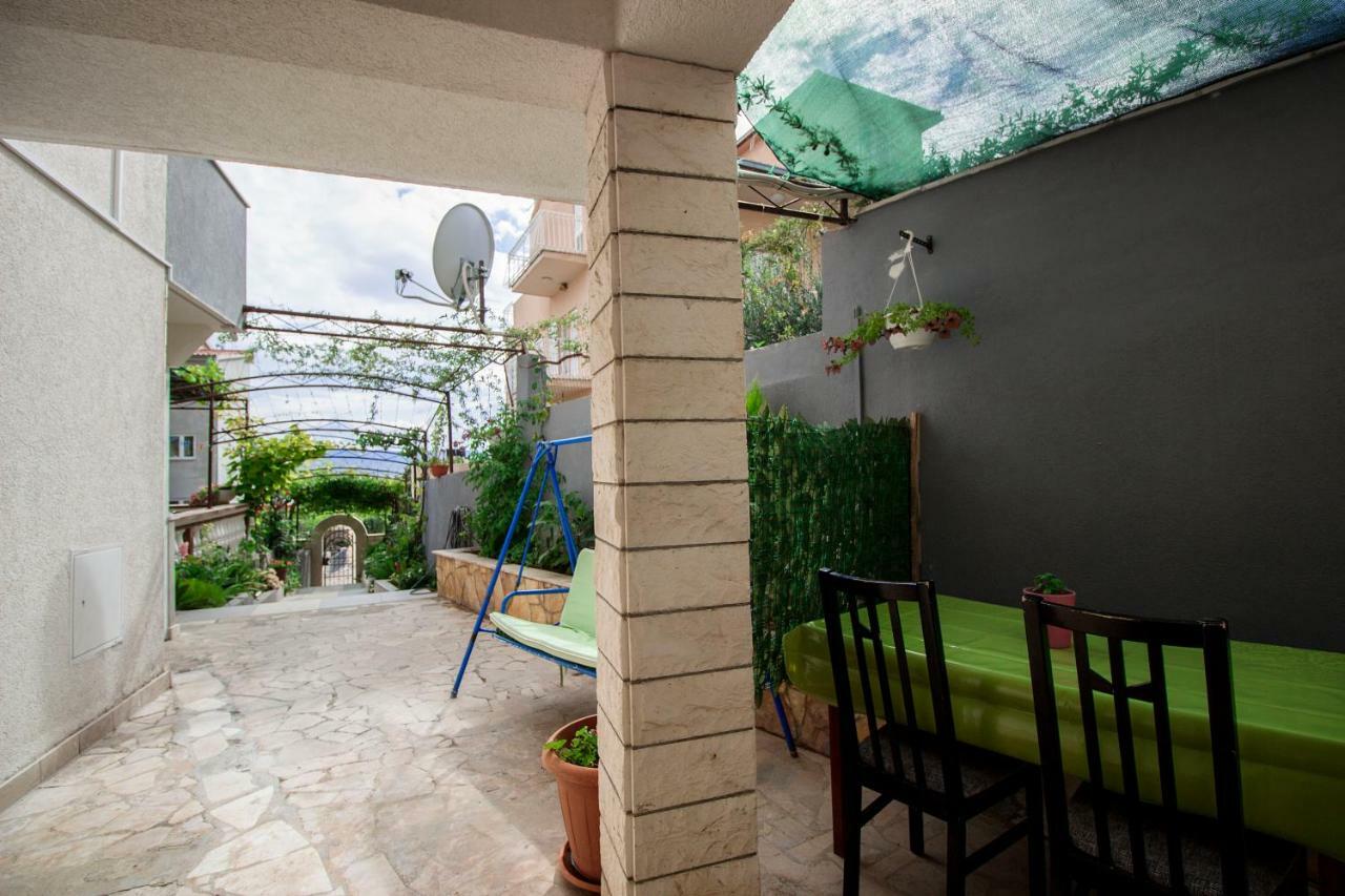 Mrkonjic Branko & Marija Apartmani Omiš Dış mekan fotoğraf