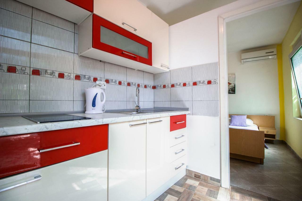 Mrkonjic Branko & Marija Apartmani Omiš Dış mekan fotoğraf