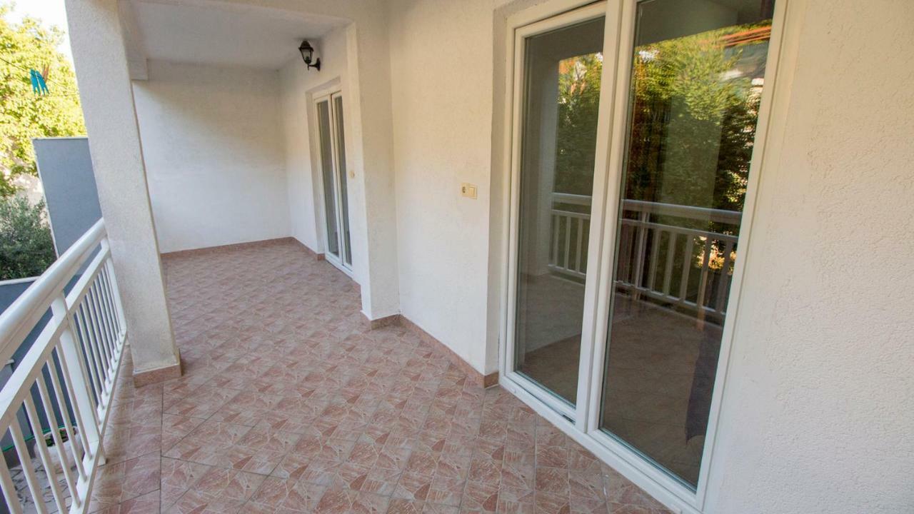 Mrkonjic Branko & Marija Apartmani Omiš Dış mekan fotoğraf
