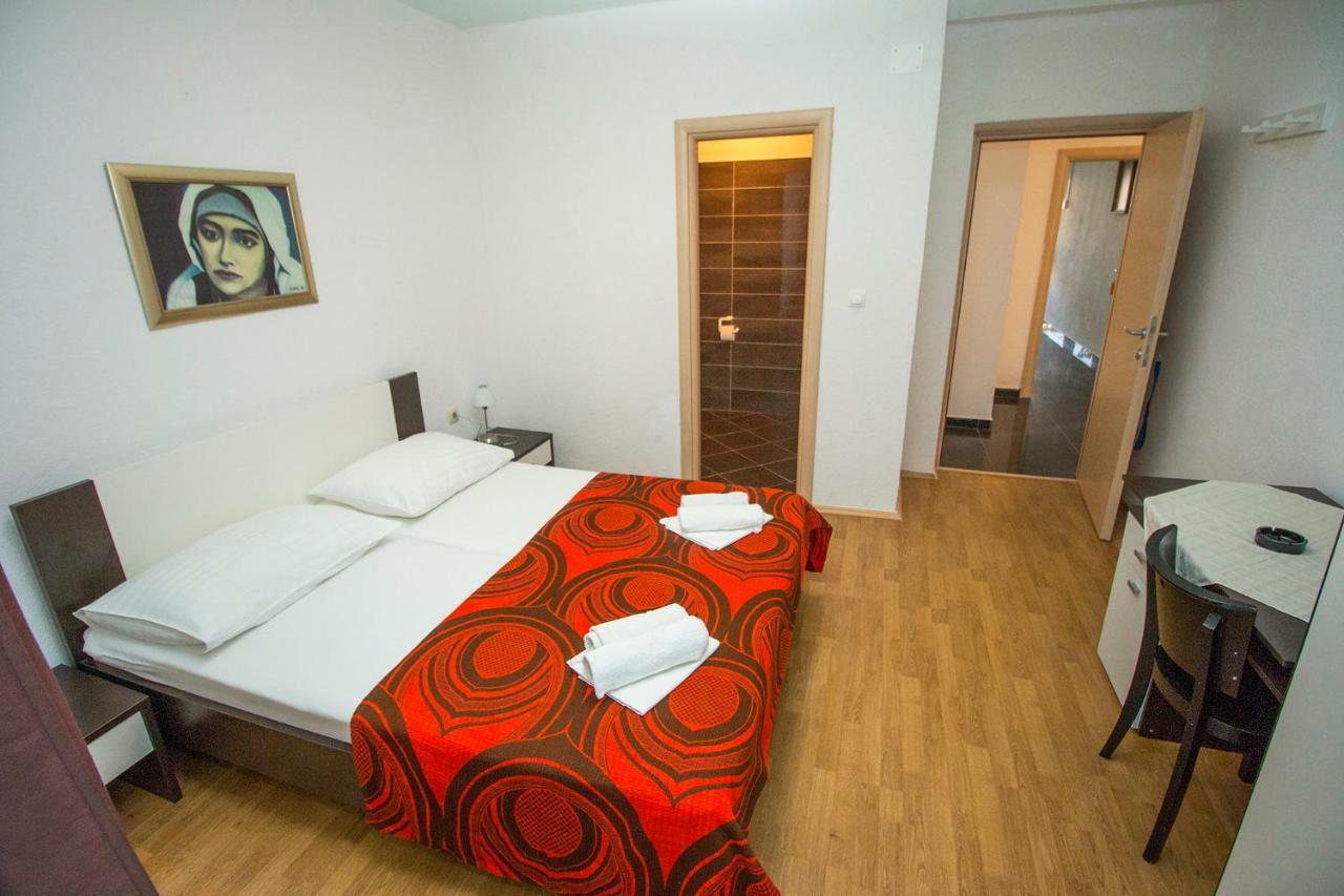 Mrkonjic Branko & Marija Apartmani Omiš Dış mekan fotoğraf