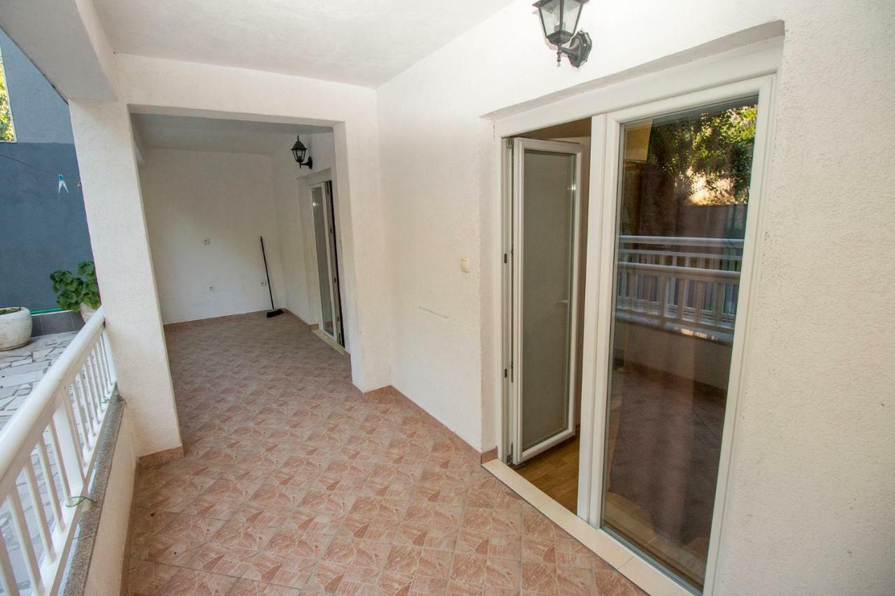Mrkonjic Branko & Marija Apartmani Omiš Dış mekan fotoğraf